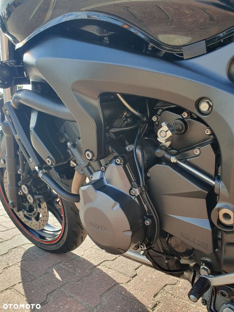 Yamaha FZ6 - 16