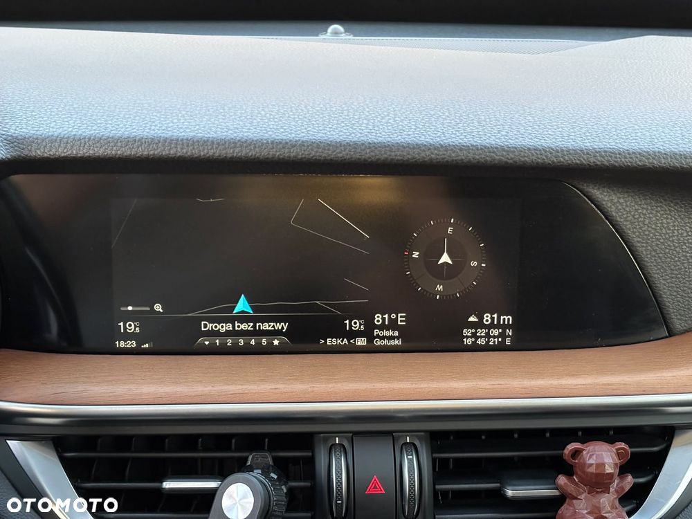 Alfa Romeo Stelvio 2.0 Turbo 16V AT8-Q4 First Edition - 24