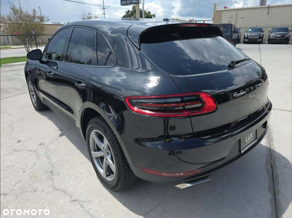 Porsche Macan Standard - 2