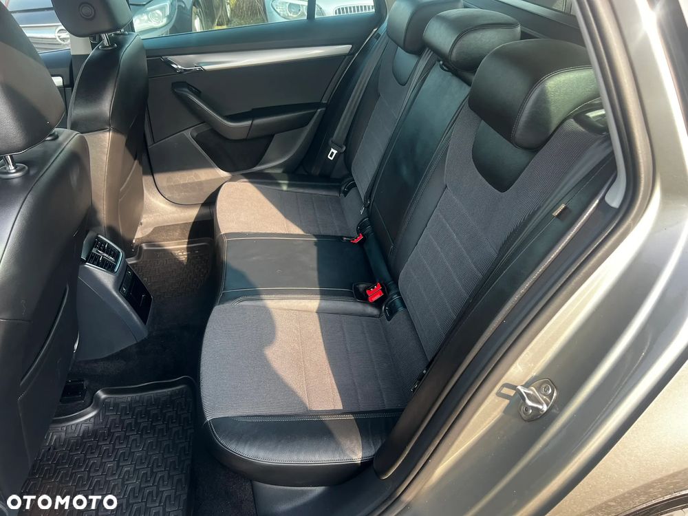 Skoda Octavia 2.0 TDI 4x4 Style - 30