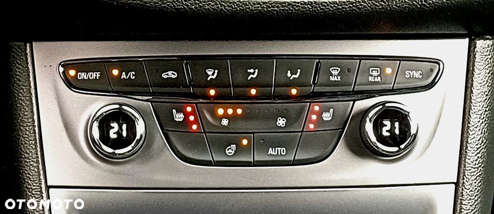 Opel Astra 1.4 Turbo Edition - 21