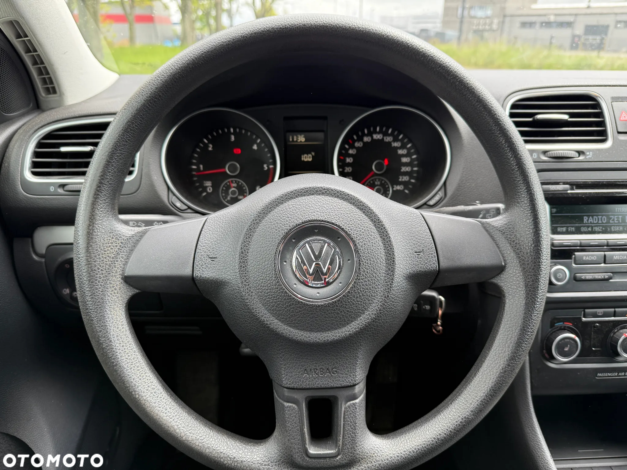 Volkswagen Golf - 15