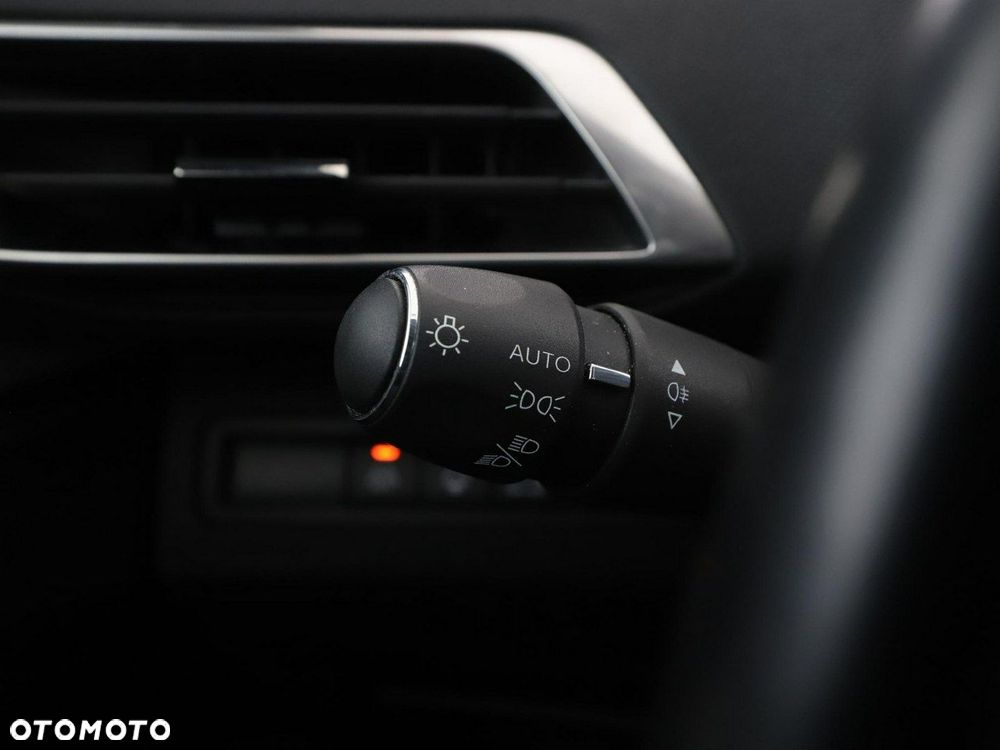 Peugeot 5008 BlueHDi 130 EAT8 GT - 36