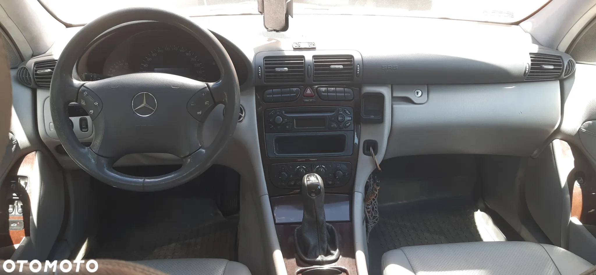 Mercedes-Benz Klasa C 220 CDI Elegance - 16