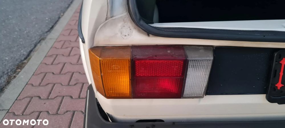 Volkswagen Golf 1.1 - 20
