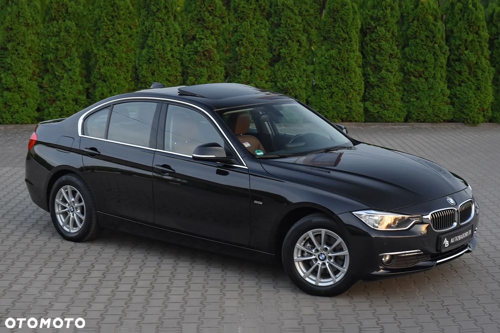 BMW Seria 3 318d Luxury Line - 23