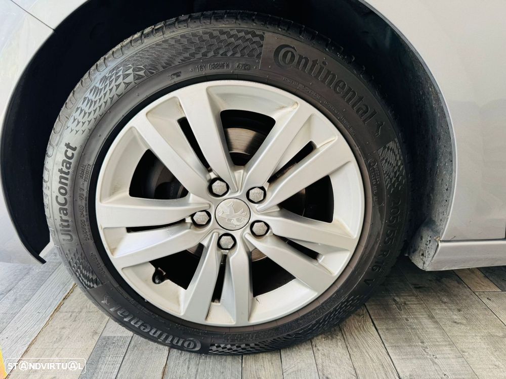 Peugeot 308 1.6 BlueHDi Style - 22