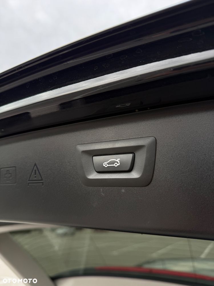 BMW Seria 5 530d xDrive Luxury Line - 27