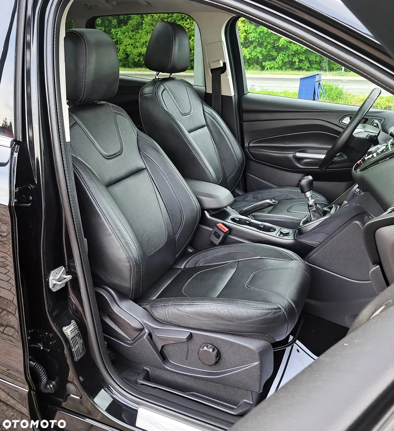 Ford Kuga 2.0 TDCi 4x4 Individual - 23