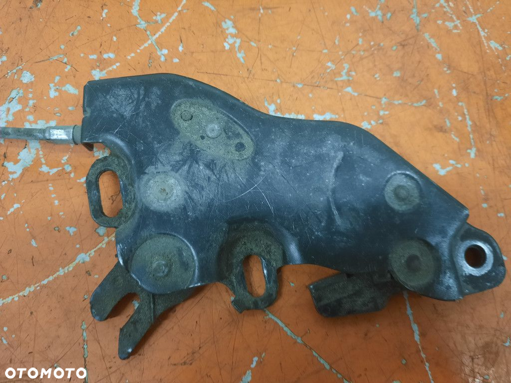 TOYOTA PREVIA II 2.0 D-4D 01-04 ZAMEK DRZWI TYŁ LEWY KLAMKA WEWNĘTRZNA 1C0 - 8