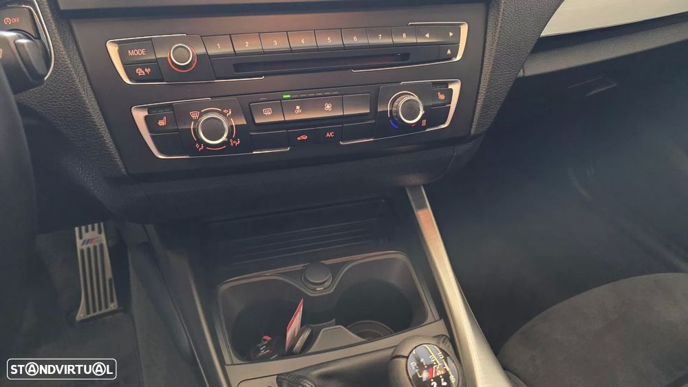 BMW 118 d Pack M - 44