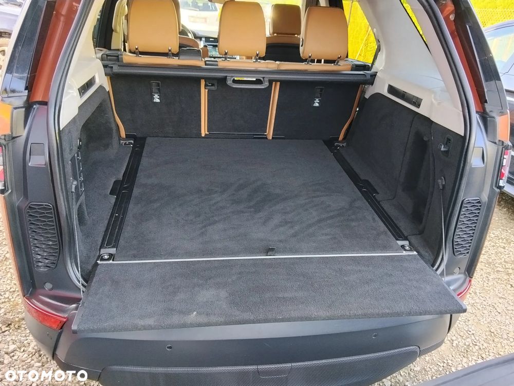 Land Rover Discovery 3.0 SDV6 HSE Luxury - 27