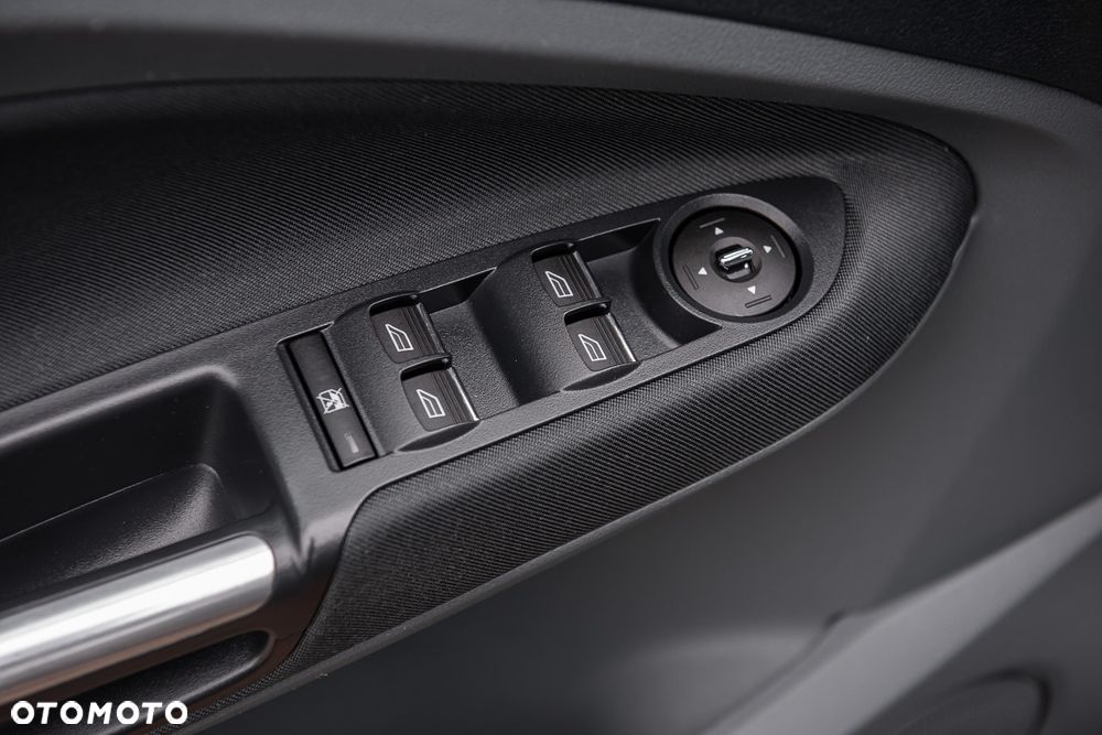 Ford C-MAX - 17