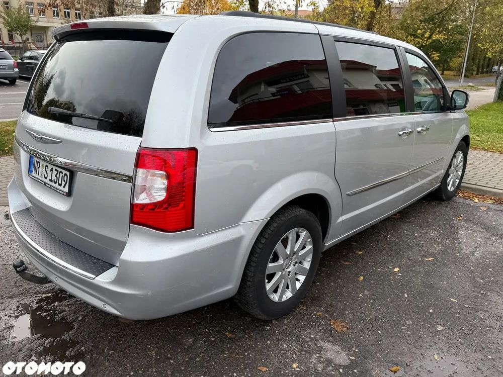 Chrysler Town & Country ver-3-6-touring - 3