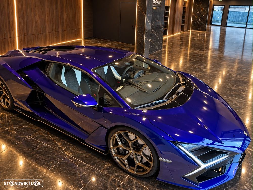 Lamborghini Revuelto 6.5 V12 - 4