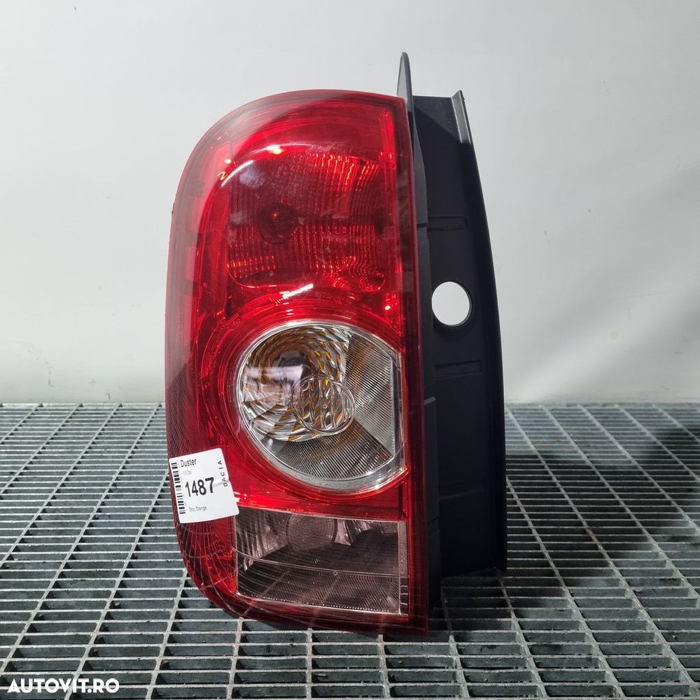 Stop Stanga Dacia Duster 2010 - 2013 SUV 4 Usi (1487) Bec clasic - 1