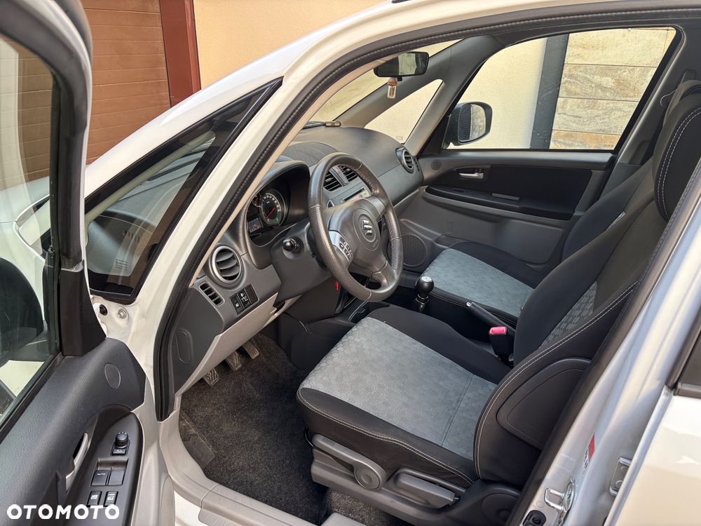 Suzuki SX4 1.6 VVT 4x4 Comfort - 12