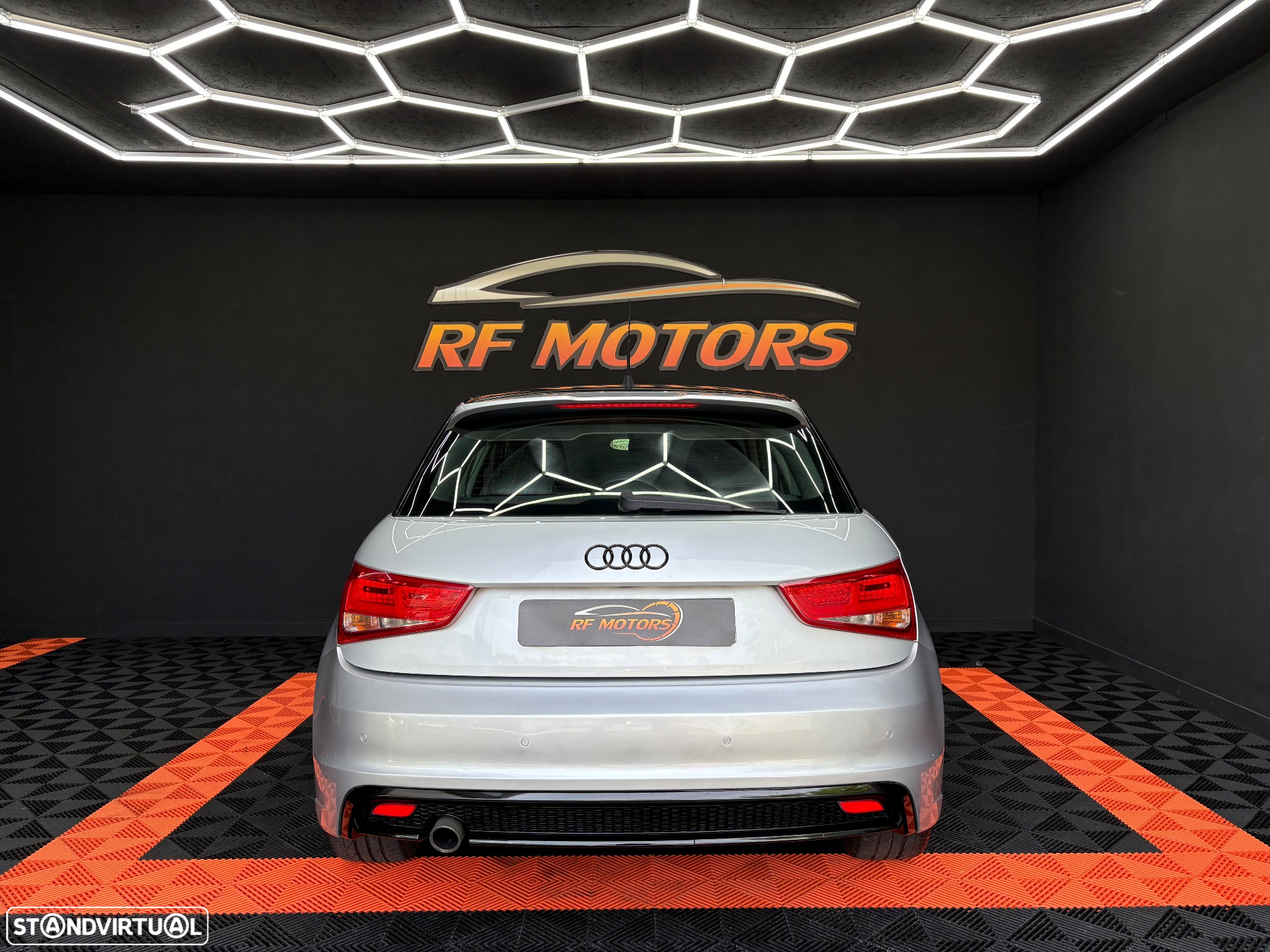 Audi A1 Sportback 1.6 TDI S-line - 6