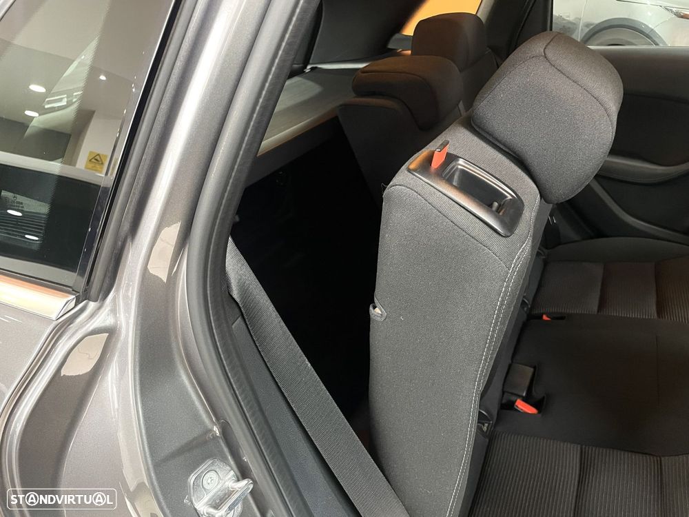 Mercedes-Benz B 180 d Style - 41