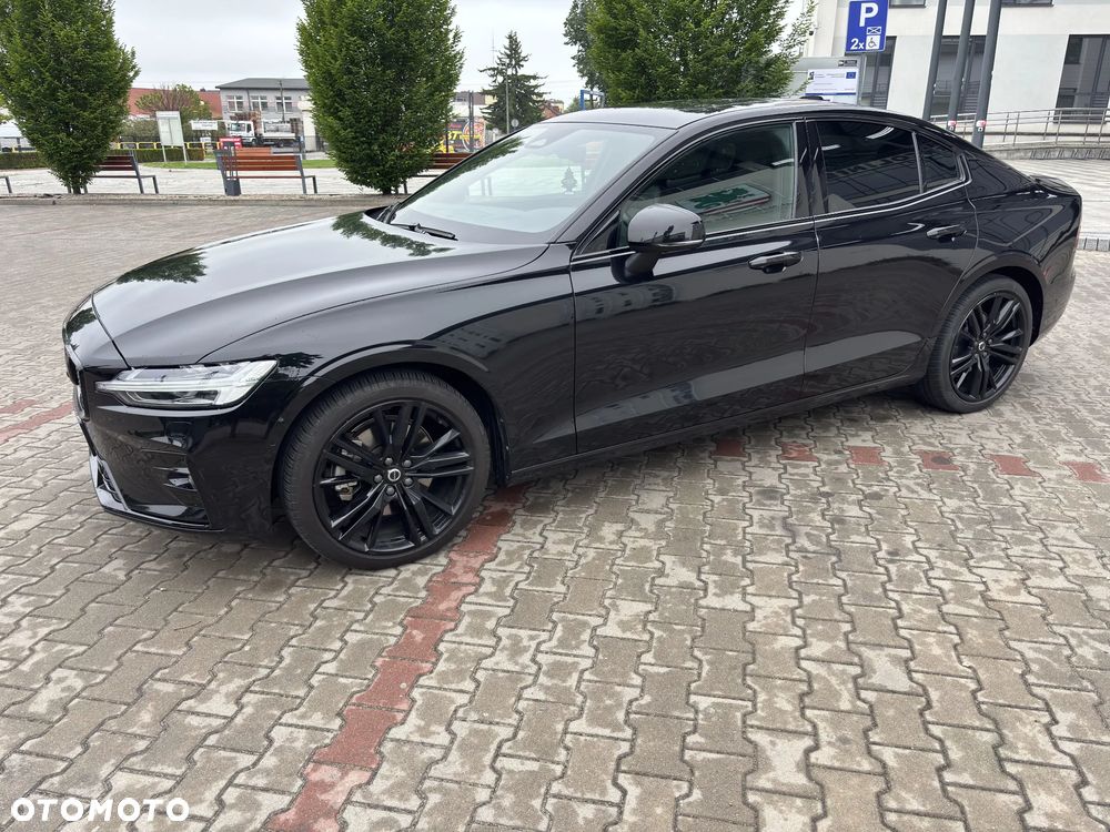 Volvo S60 B5 B Ultimate Dark - 4