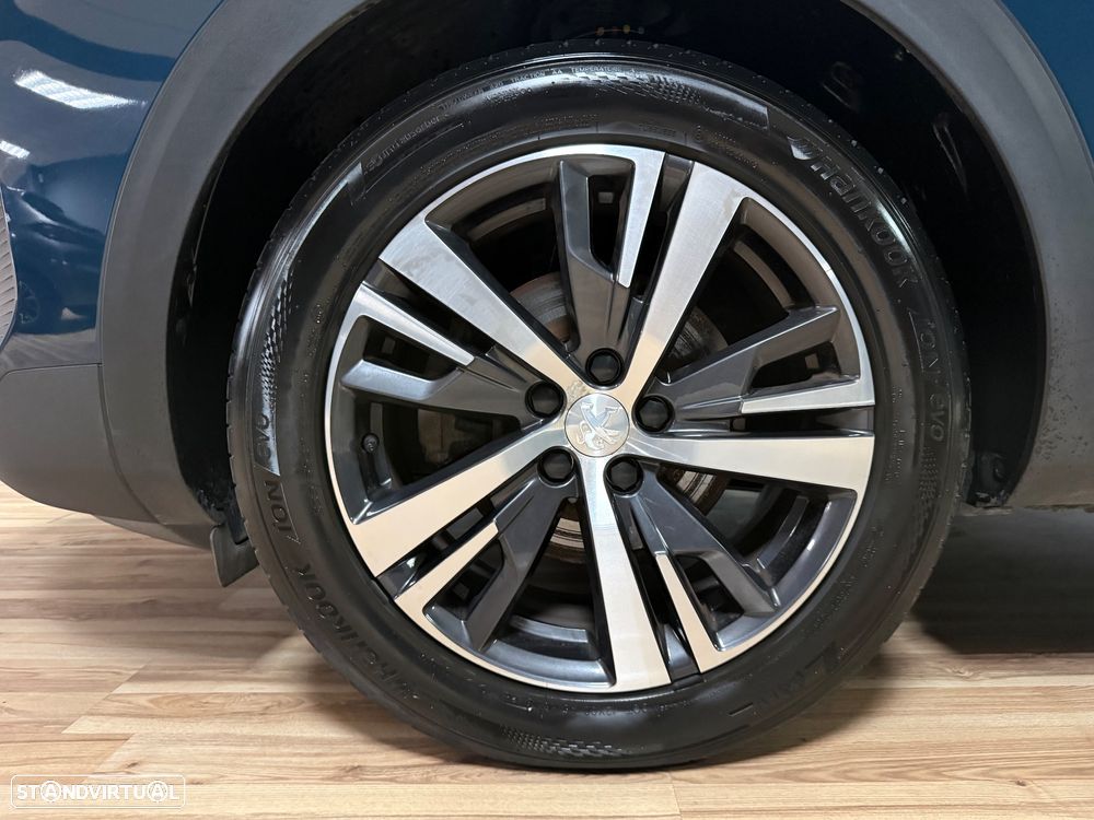 Peugeot 3008 PureTech 130 Stop & Start GPF Allure - 11