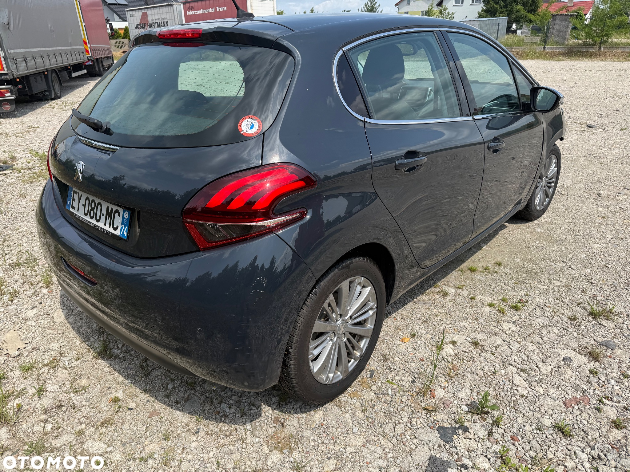 Peugeot 208 1.2 PureTech Allure S&S EAT6 - 5