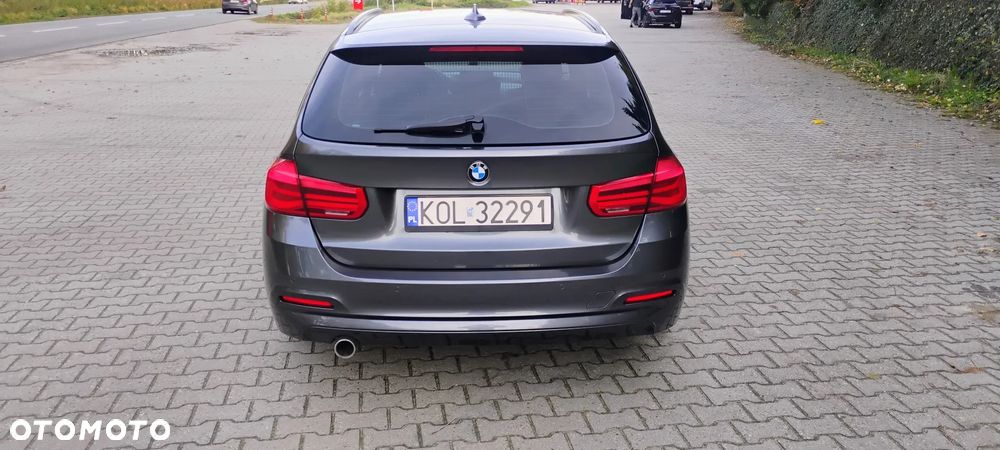 BMW Seria 3 318d Sport Line - 5