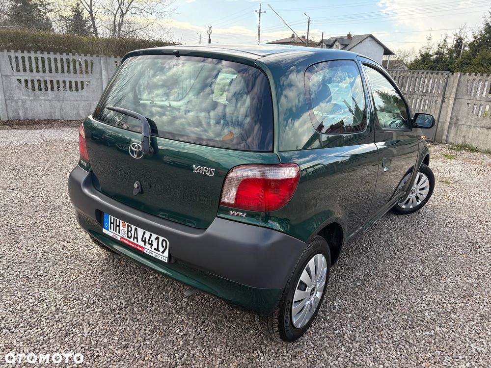 Toyota Yaris 1.0 Base - 8