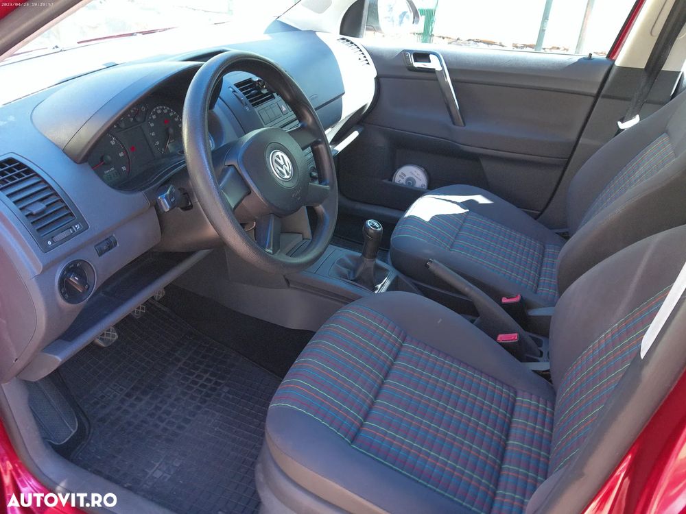 Volkswagen Polo 1.2 Attractive - 5