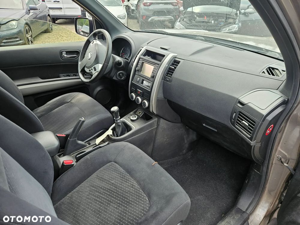 Nissan X-Trail 2.0 dCi 4x4 DPF XE - 9