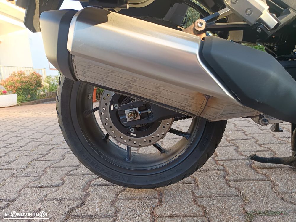 Honda NT 1100 - 8