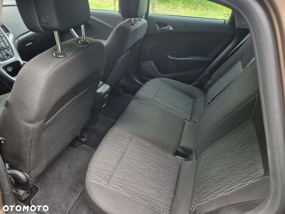 Opel Astra 1.4 Turbo Design Edition - 12
