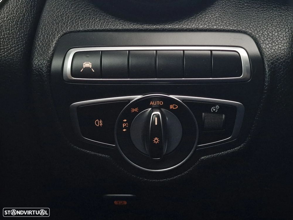 Mercedes-Benz C 300 de T 9G-TRONIC Night Edition - 23