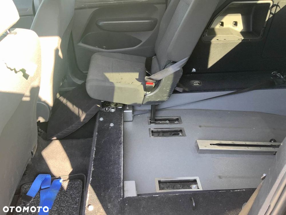 Volkswagen Caddy - 14