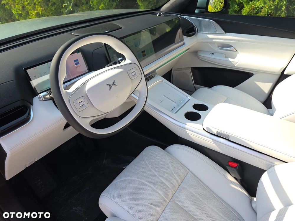 XPeng G9 94.6 kWh AWD Performance - 10