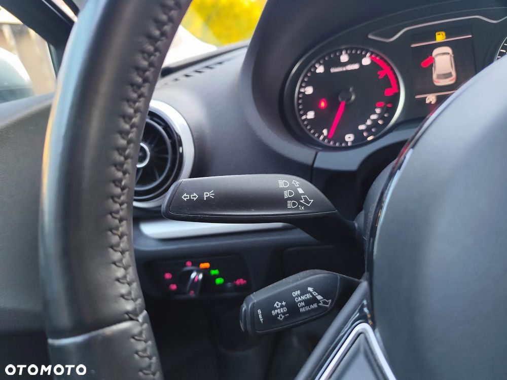 Audi A3 3-drzwiowe 1.4 TFSI Ambition - 14