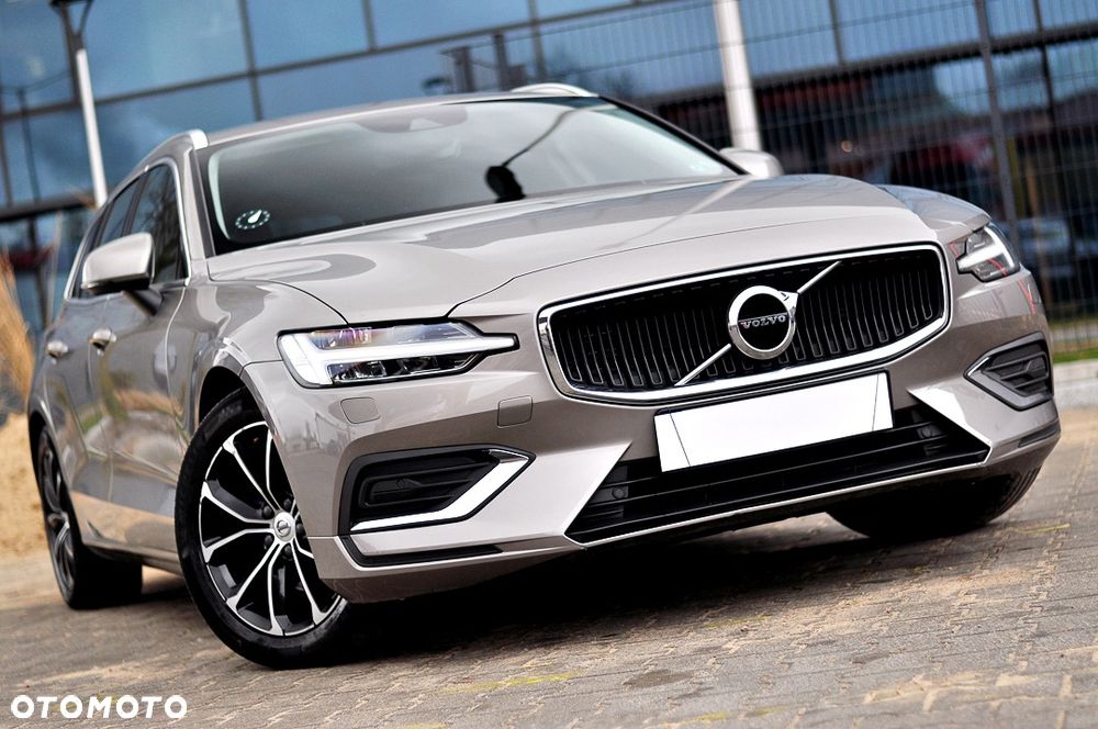 Volvo V60 D4 Geartronic Momentum - 19