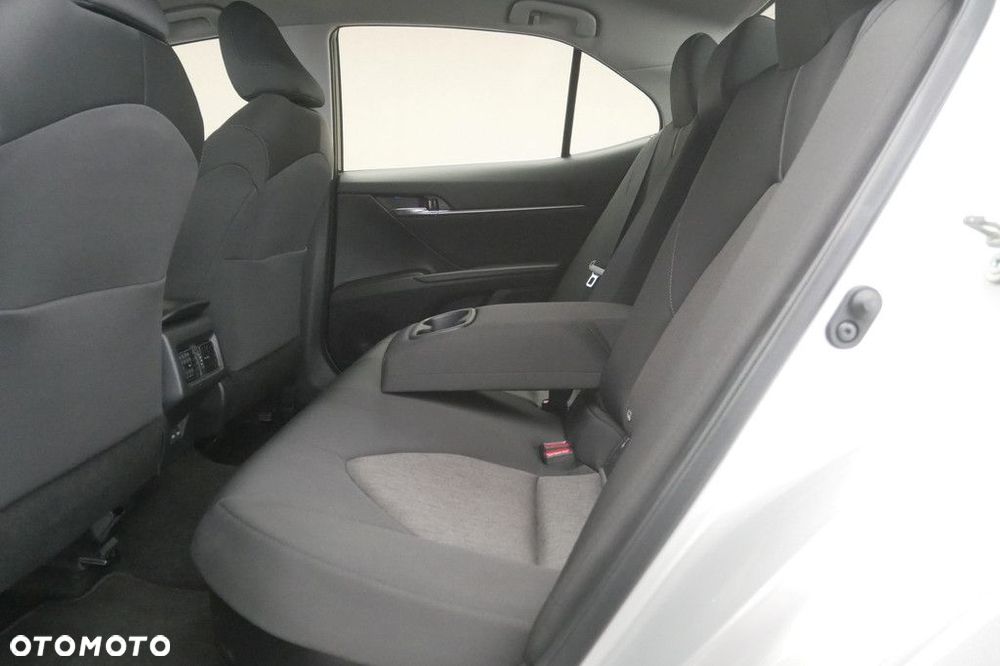 Toyota Camry 2.5 Hybrid Comfort CVT - 15