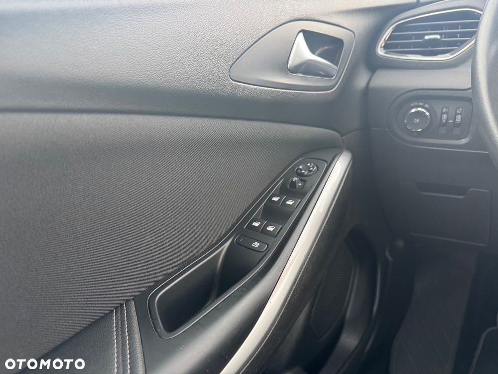 Opel Grandland X 1.5 CDTI Design Line S&S - 16