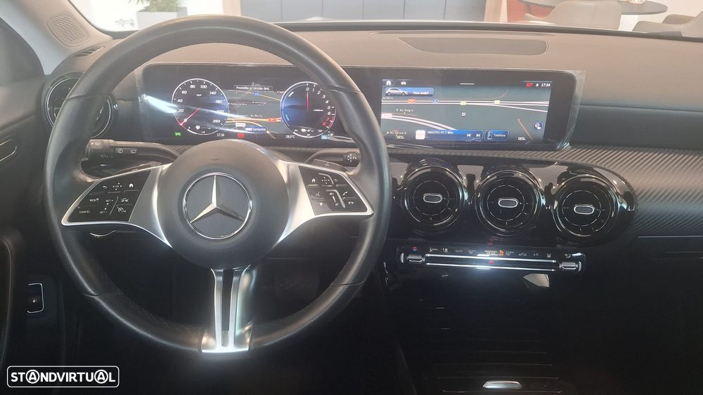 Mercedes-Benz A 250 e - 11