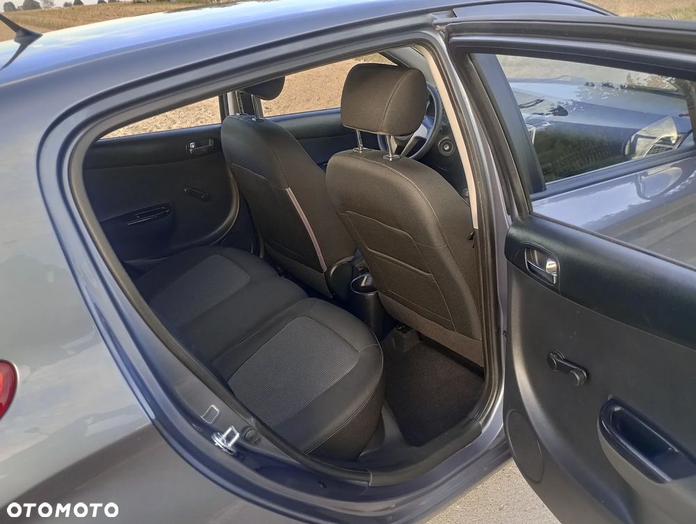 Hyundai i20 - 22
