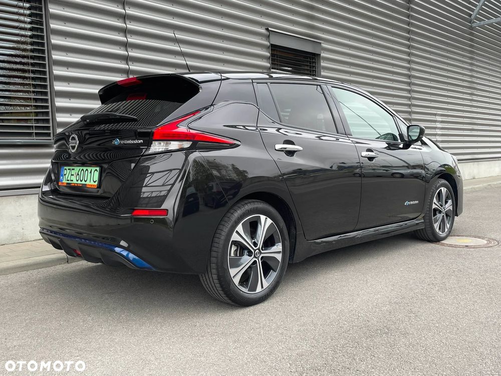 Nissan Leaf 40 kWh TEKNA - 5