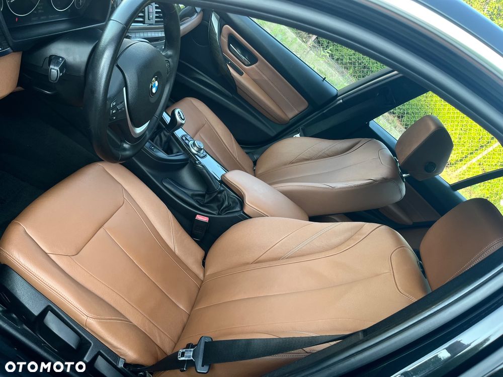 BMW Seria 3 320d Blue Performance Luxury Line - 16