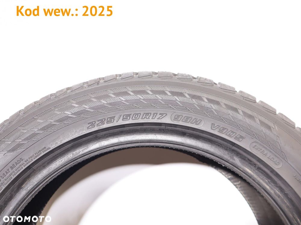Yokohama BluEarth Winter V905 - 225/50 R17 - 6