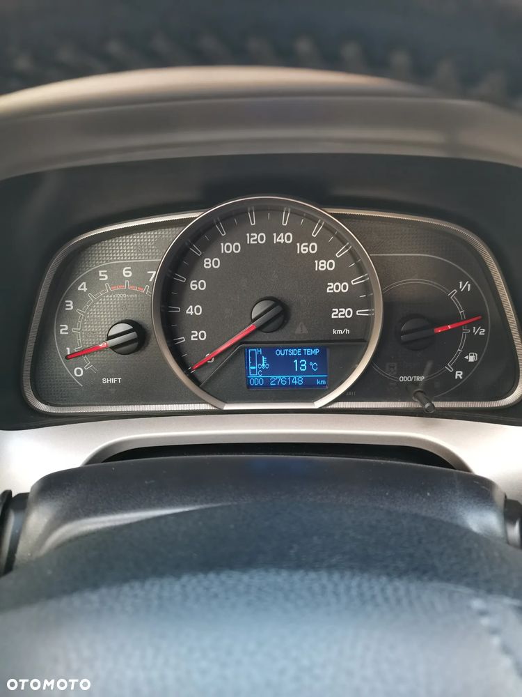 Toyota RAV4 2.2 D-4D Premium - 32