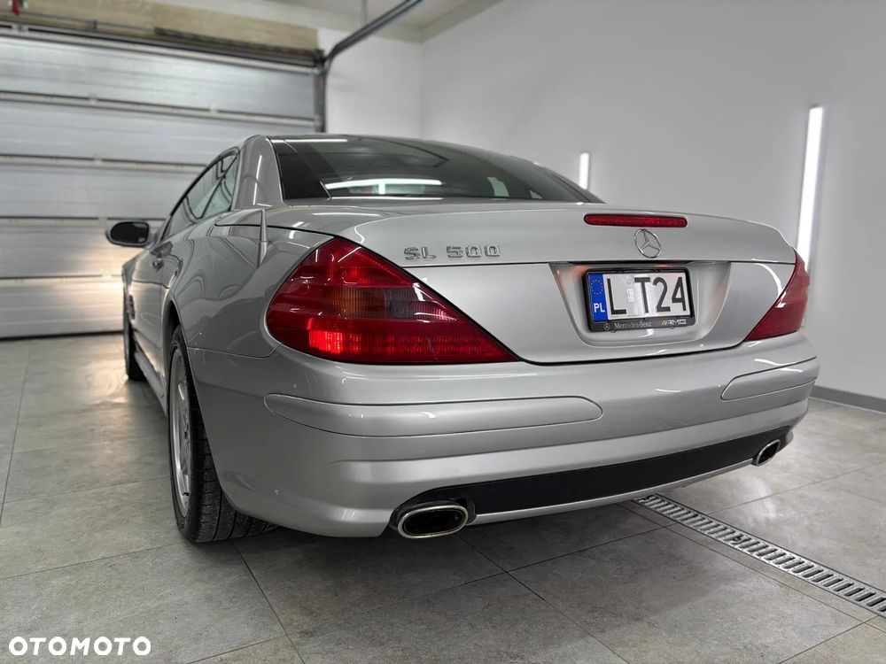 Mercedes-Benz SL - 24