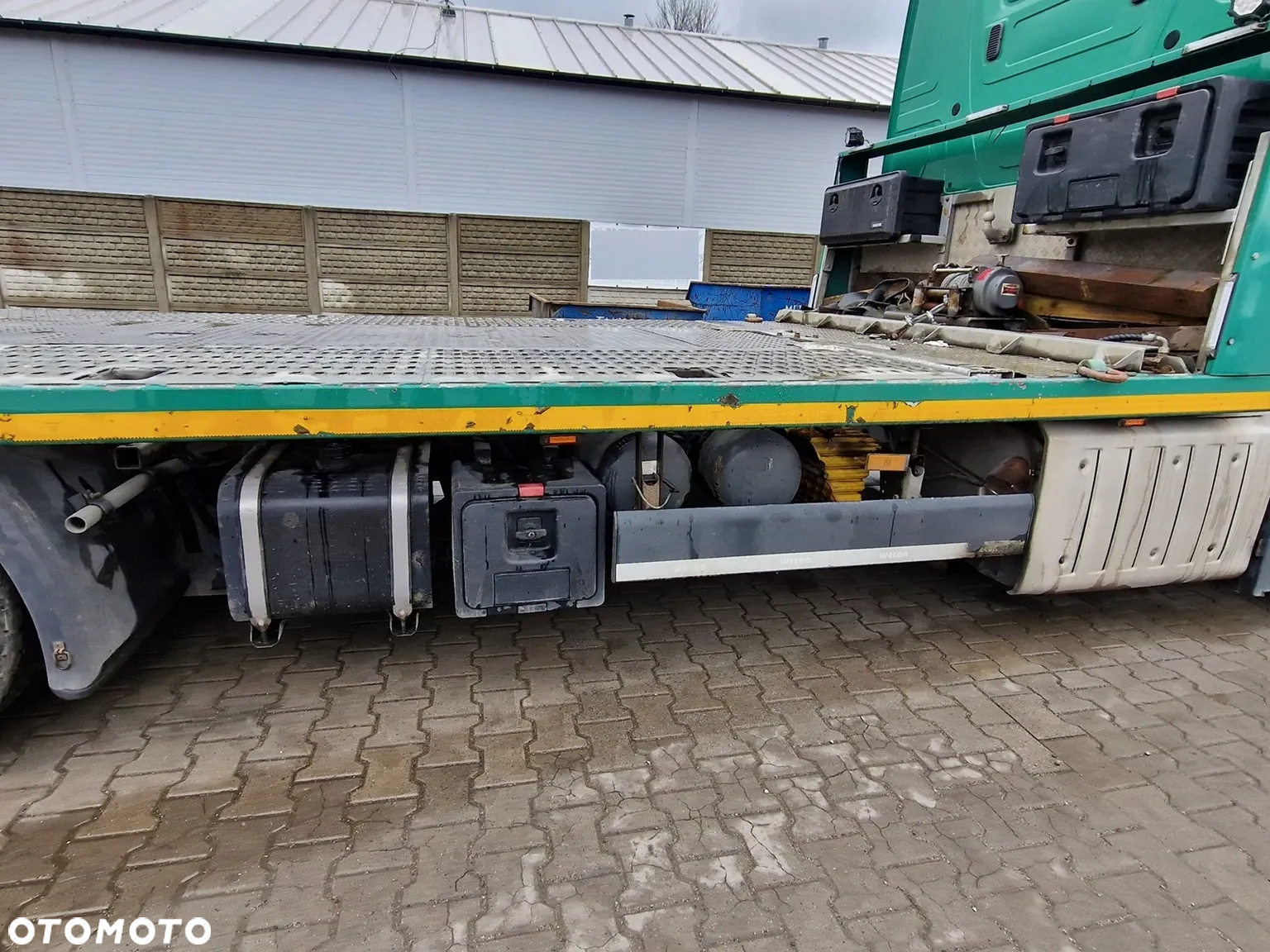Mercedes-Benz Actros 2543 LAWETA POMOC DROGOWA NAJAZD HYDRAULICZNY 3-OSIE 6x2 - 31