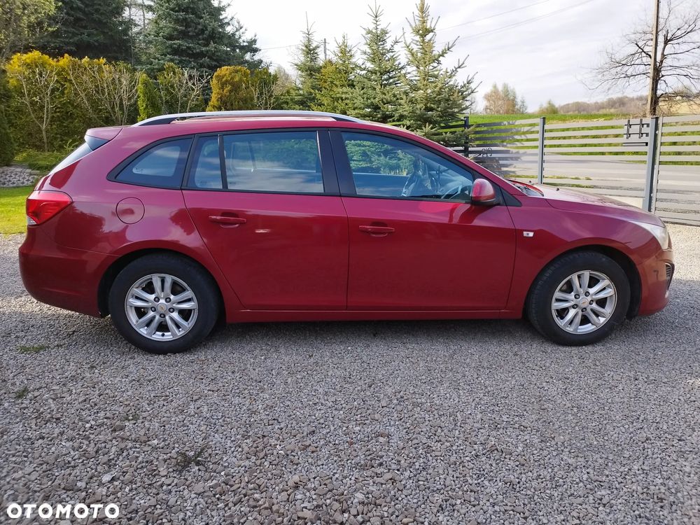 Chevrolet Cruze 1.7 LT - 9