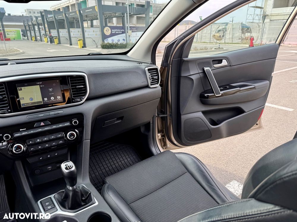 Kia Sportage 1.6 GDI 6MT 4x2 Style - 12