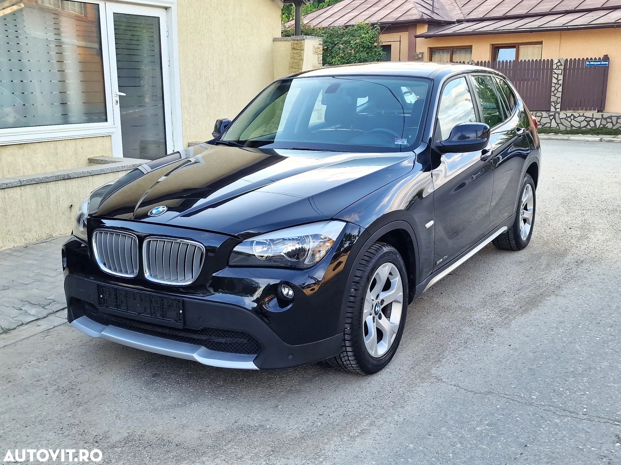 BMW X1 xDrive18d - 1